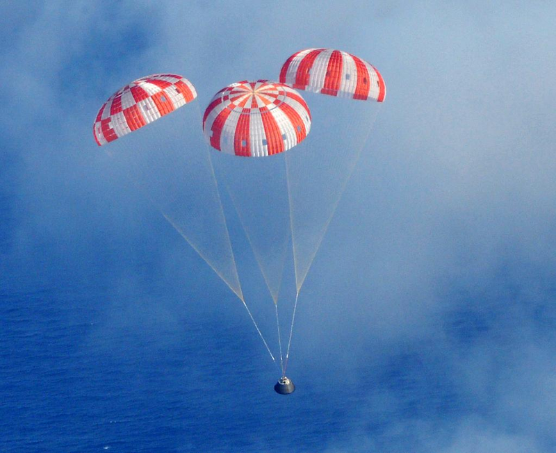 Illustration for article titled Orion Spacecraft In Photos: Assembly, Flight, Splashdown, And Recovery